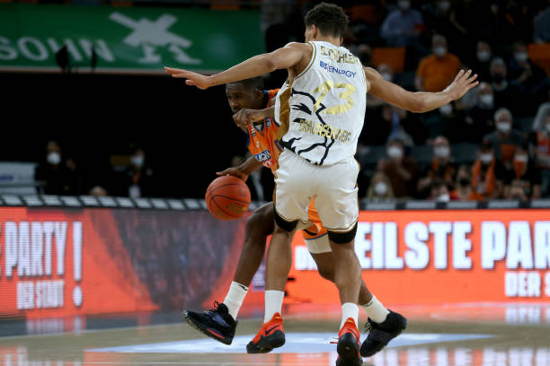 对老东家霍 对老东家霍