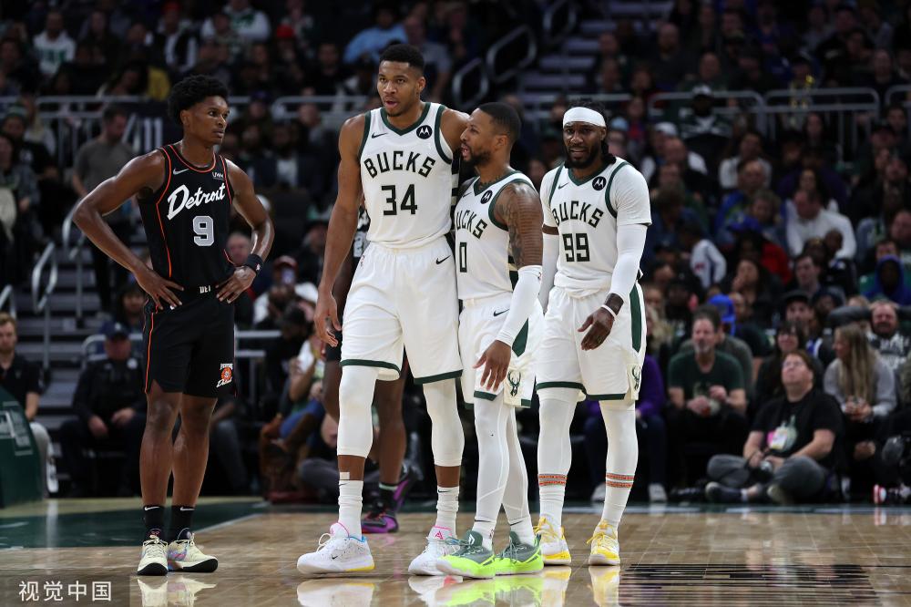 更展现出一 更展现出一