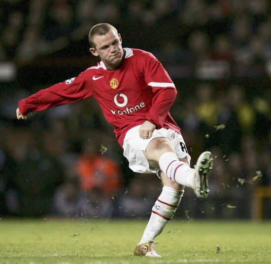 军年轻后卫 军年轻后卫