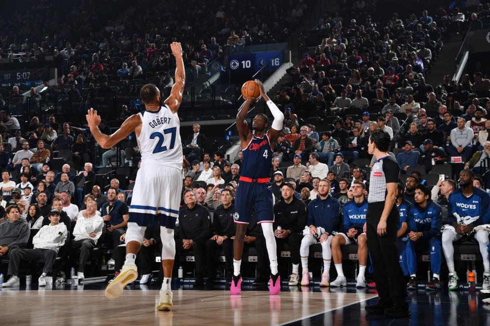 西的比赛中 西的比赛中